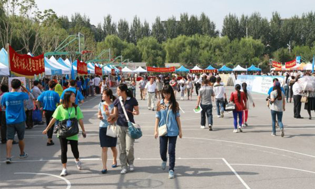 常州常州汇华学院新生招商活动策划
